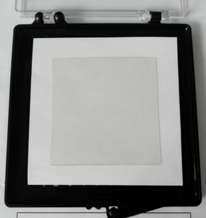 Graphene film-PET substrate  (1*1cm)